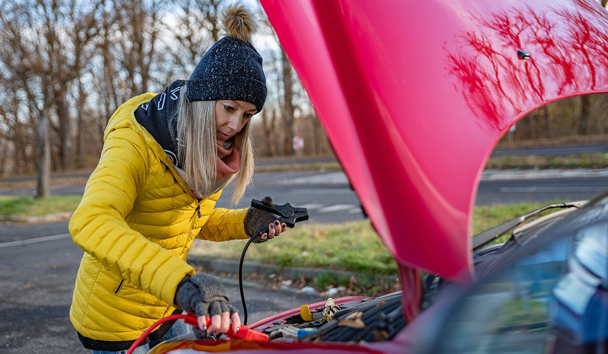 How to use jump leads on a car Leisure Yours